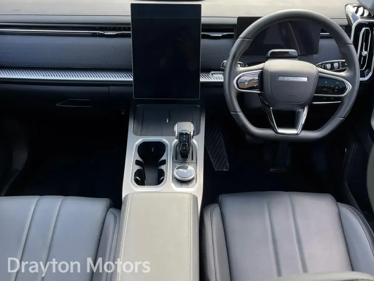 Used Jaecoo 7 147 HP (108 kW) 2025 Silver SUV