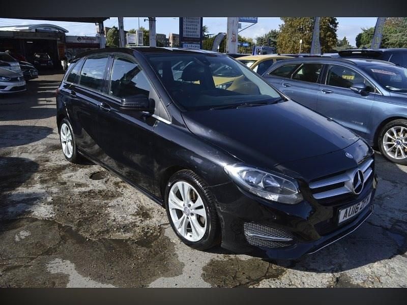 Used Mercedes B180 Executive 122 HP (89 kW) 2016 Black MPV