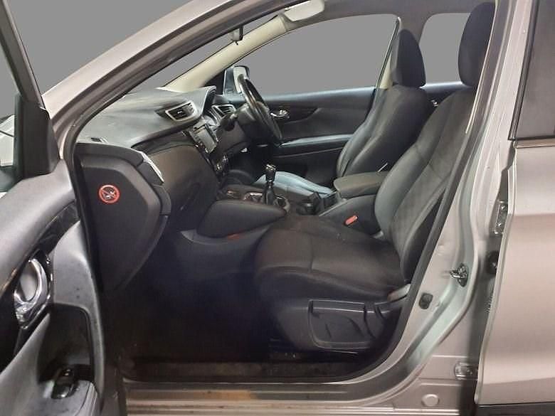 Used Nissan Qashqai Acenta 2016 Silver SUV
