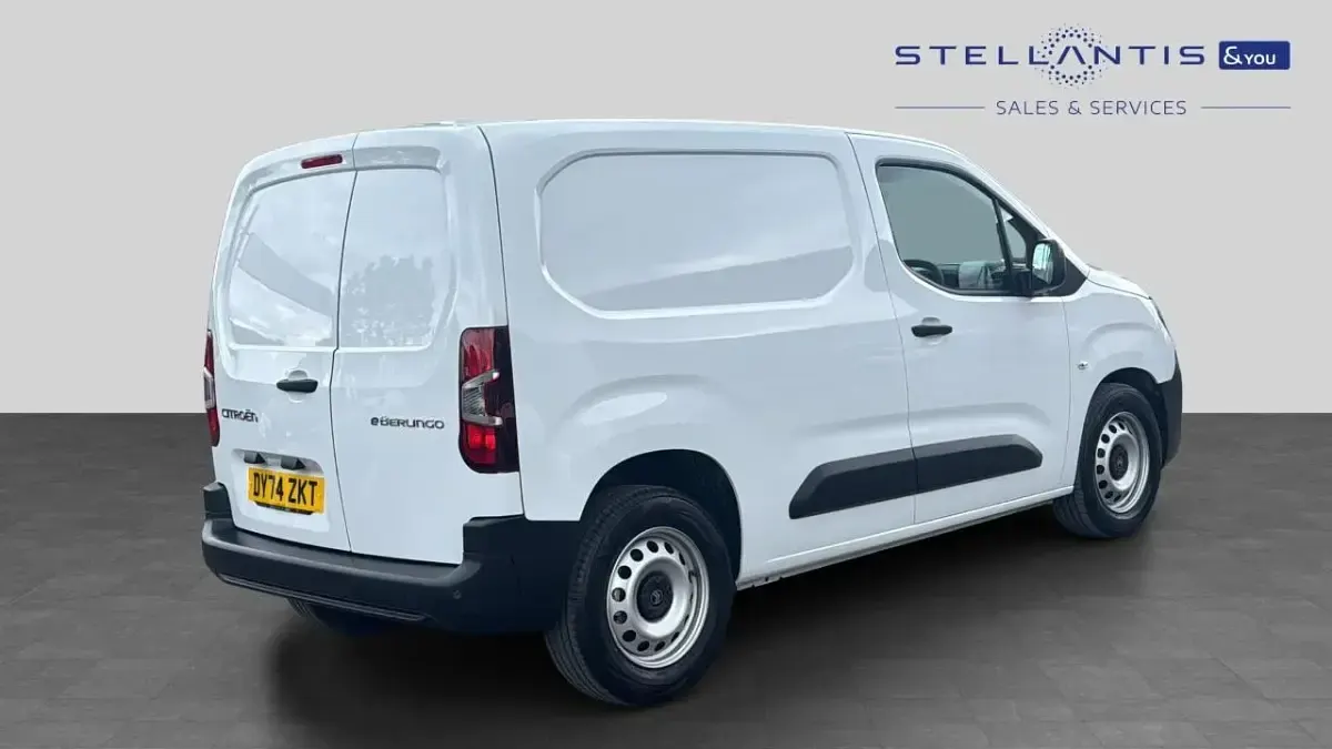 Used Citroën Berlingo 98 kW (134 HP) 2024 White MPV