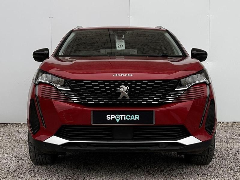 Used Peugeot 3008 Allure Premium 222 HP (163 kW) 2021 Red SUV