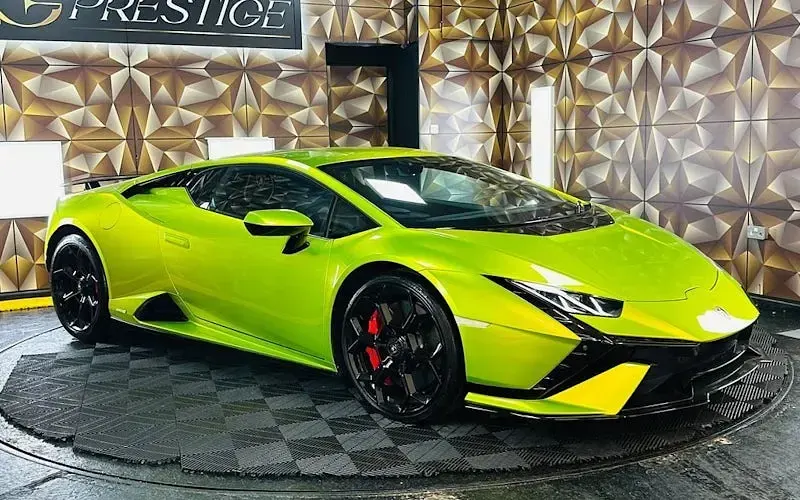 Used Lamborghini Huracán 640 HP (470 kW) 2023 Green Coupe