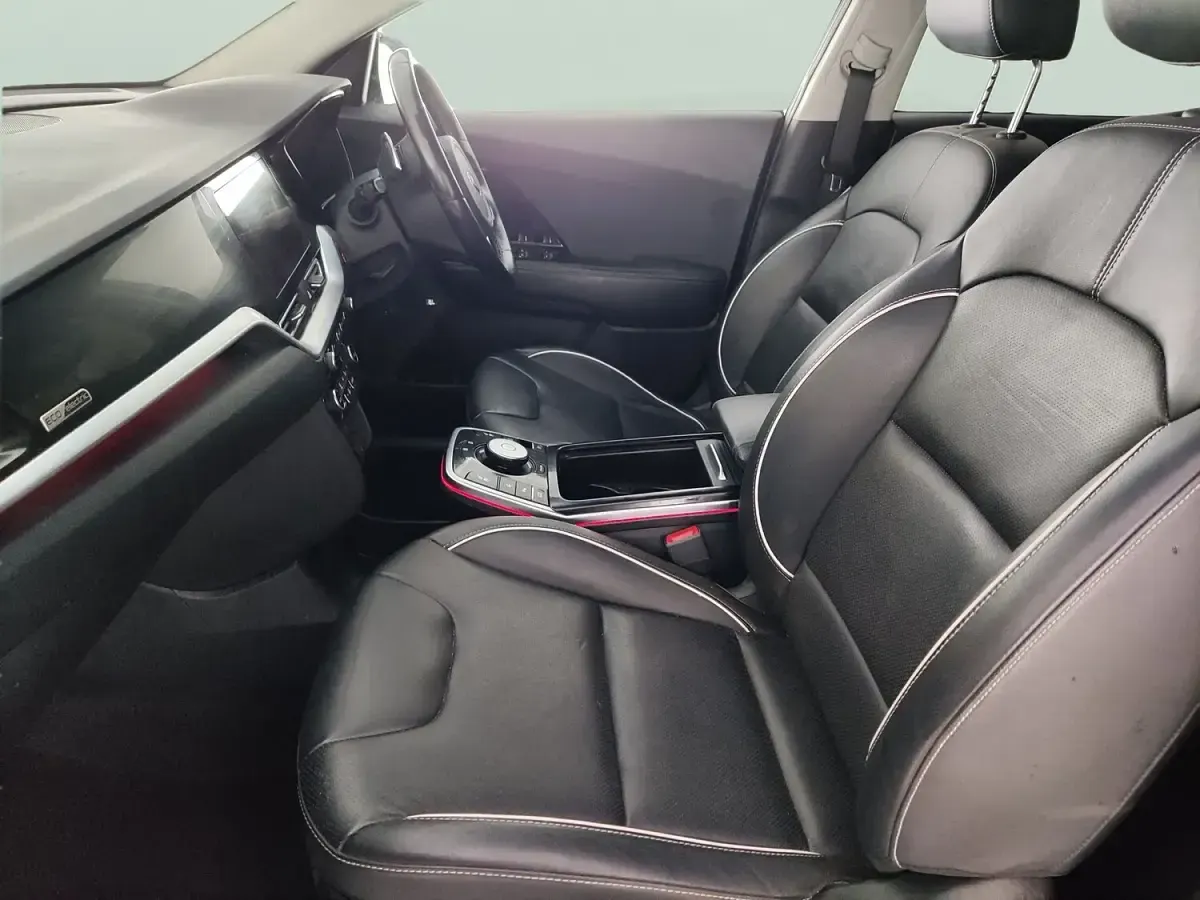Used Kia e-Niro 147 kW (201 HP) 2021 Black SUV