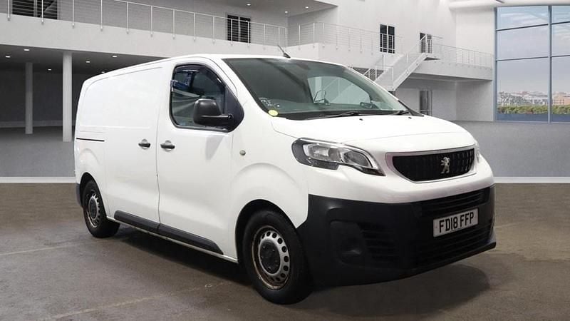 Used Peugeot Expert 115 HP (84 kW) 2018 White Van