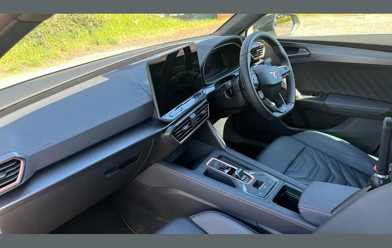 Used Cupra Leon 200 HP (147 kW) 2025 Grey Hatchback