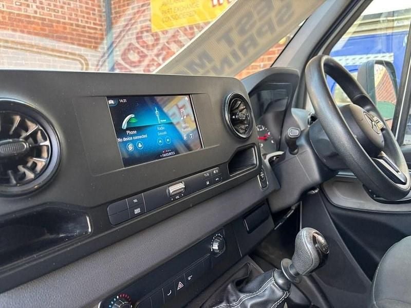 Used Mercedes Sprinter 140 HP (102 kW) 2019 White Van