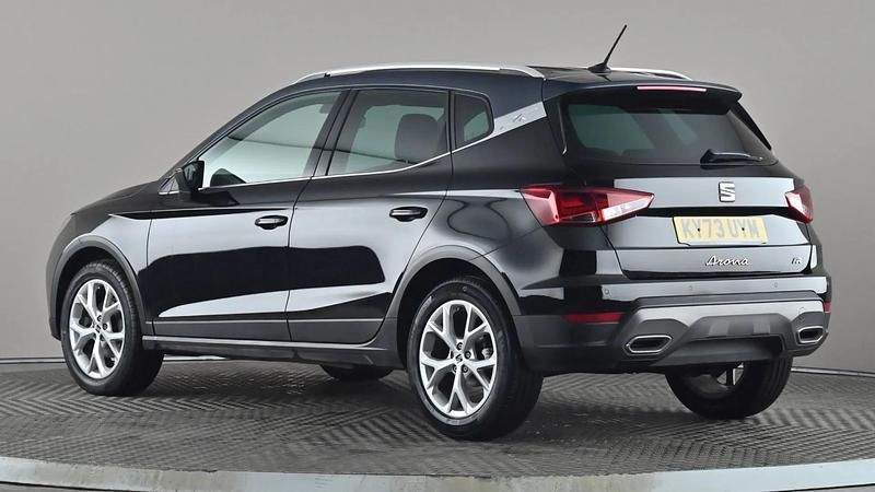 Used Seat Arona FR 110 HP (80 kW) 2023 Black SUV