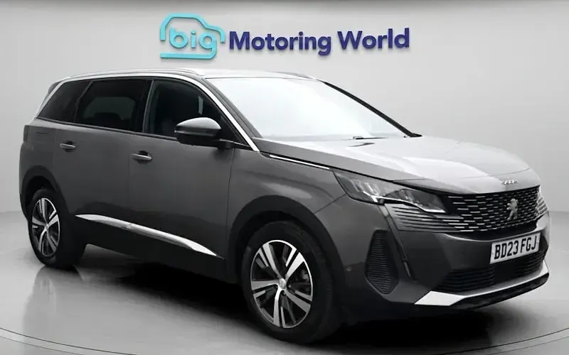Used Peugeot 5008 Allure+ 131 HP (96 kW) 2023 SUV