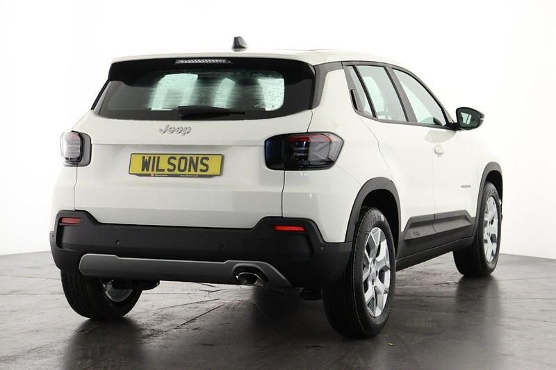 Used Jeep Avenger Altitude 100 HP (73 kW) 2025 White SUV