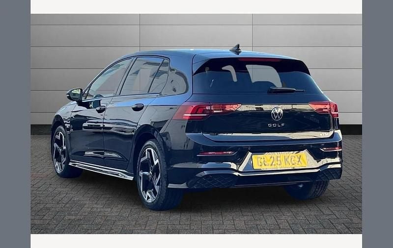 Used VW Golf VIII R-line 150 HP (110 kW) 2025 Black Hatchback