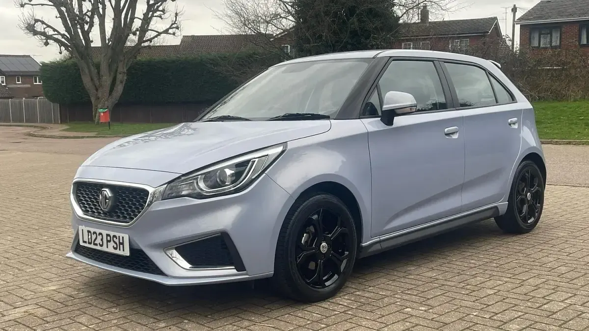 Used MG MG3 Exclusive 106 HP (77 kW) 2023 Silver Hatchback