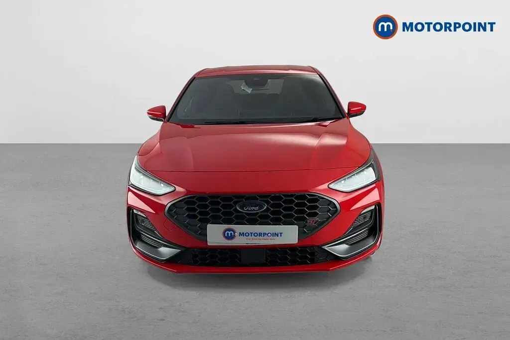 Used Ford Focus ST 280 HP (205 kW) 2023 Red Hatchback