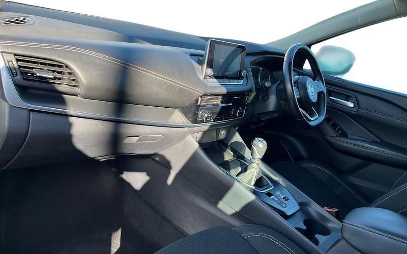 Used Nissan Qashqai Acenta Premium 140 HP (102 kW) 2022 Grey SUV