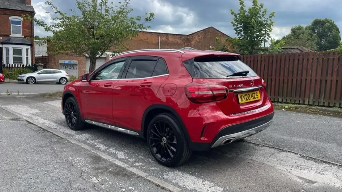 Used Mercedes GLA200 AMG line 154 HP (113 kW) 2020 Red SUV