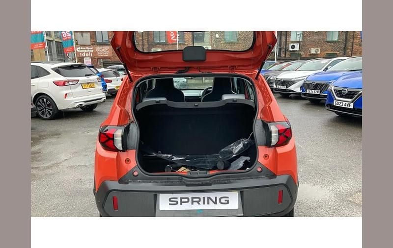 New Dacia Spring Expression 47 kW (64 HP) 2025 Red Hatchback