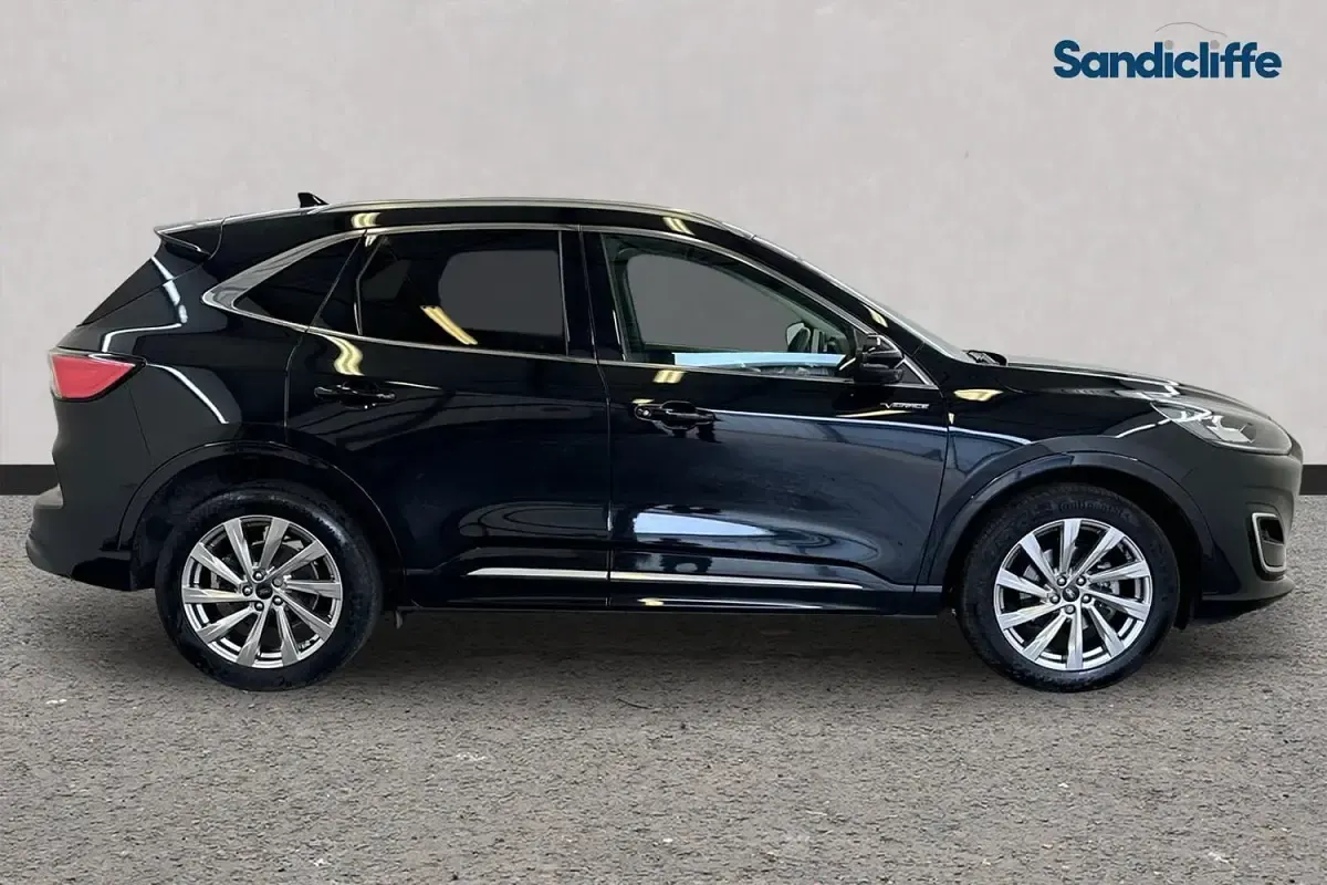Used Ford Kuga Vignale 225 HP (165 kW) 2023 Black SUV