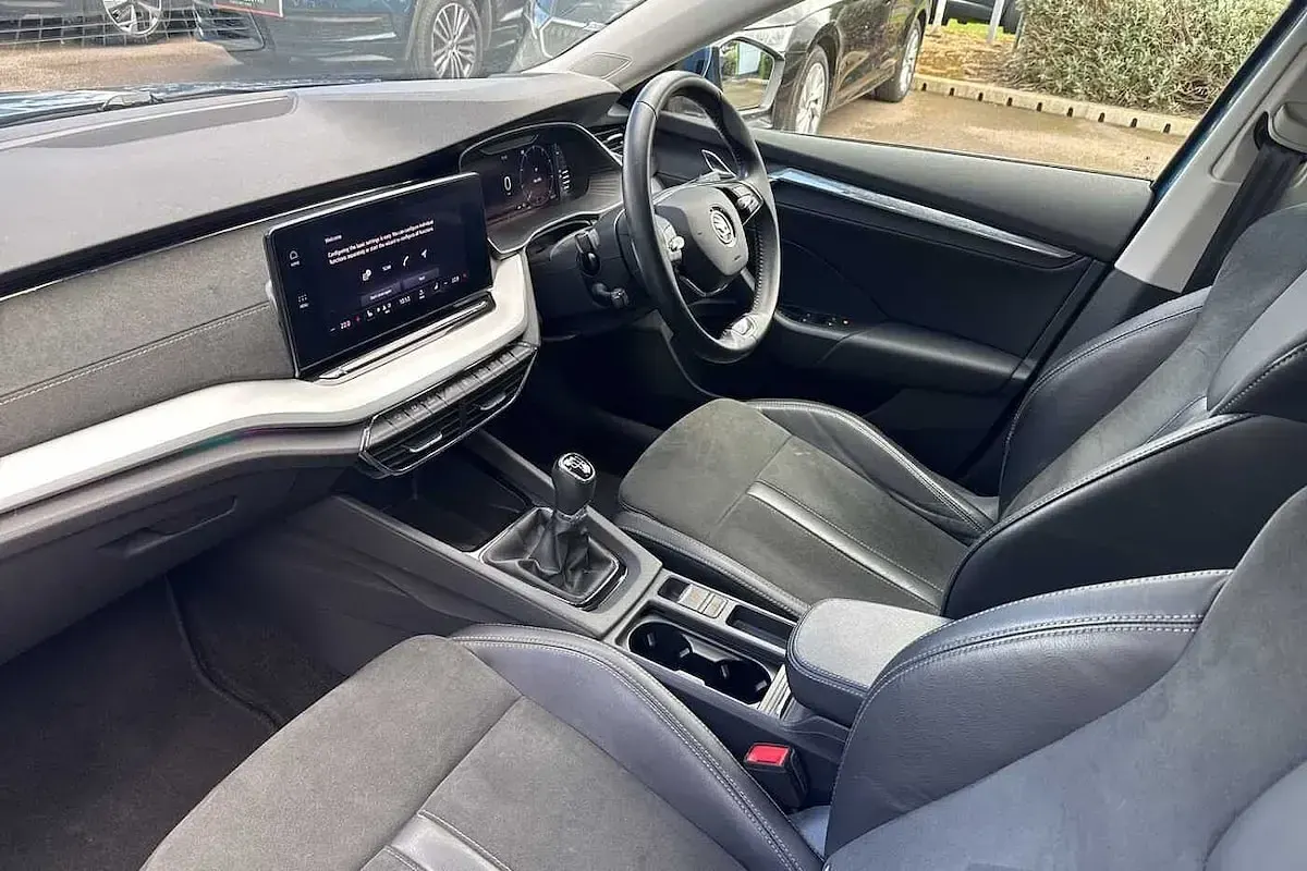 Używany Skoda Octavia SE L First Edition 150 KM (110 kW) 2021 Niebieski Hatchback