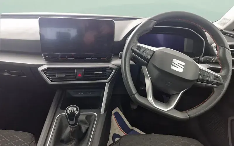 Begagnad Seat Leon FR 131 HK (96 kW) 2023 Kombi