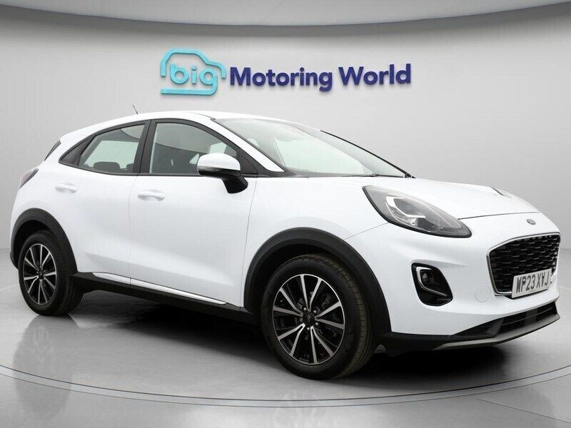 White Used 2023 Ford Puma Titanium Hatchback | £15,300 (Super price) - Image 1/4