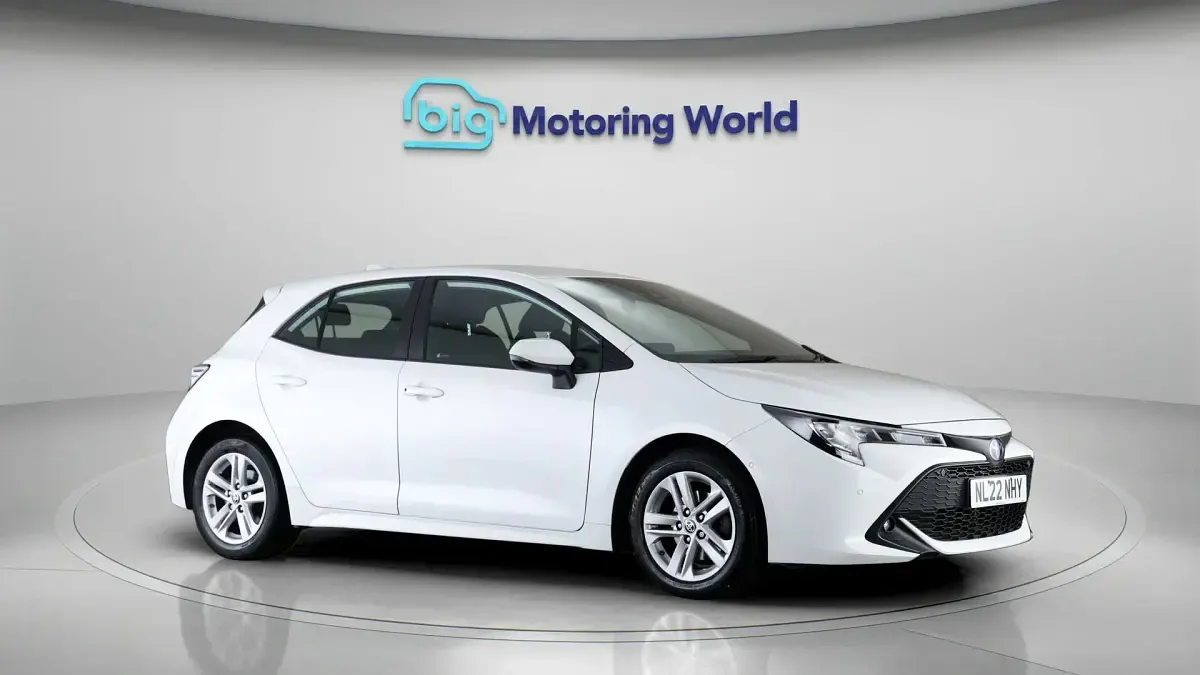 Used Toyota Corolla 122 HP (89 kW) 2022 Hatchback