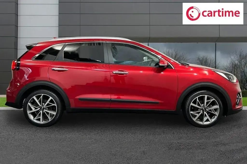 Second-hand Kia Niro 139 CP (102 kW) 2021 Roșu SUV