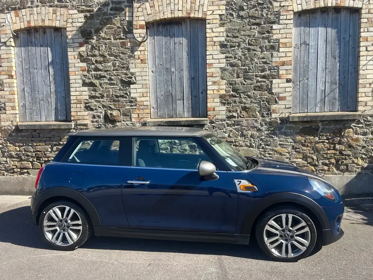 Used Mini Cooper Hatch 136 HP (100 kW) 2018 Blue Hatchback
