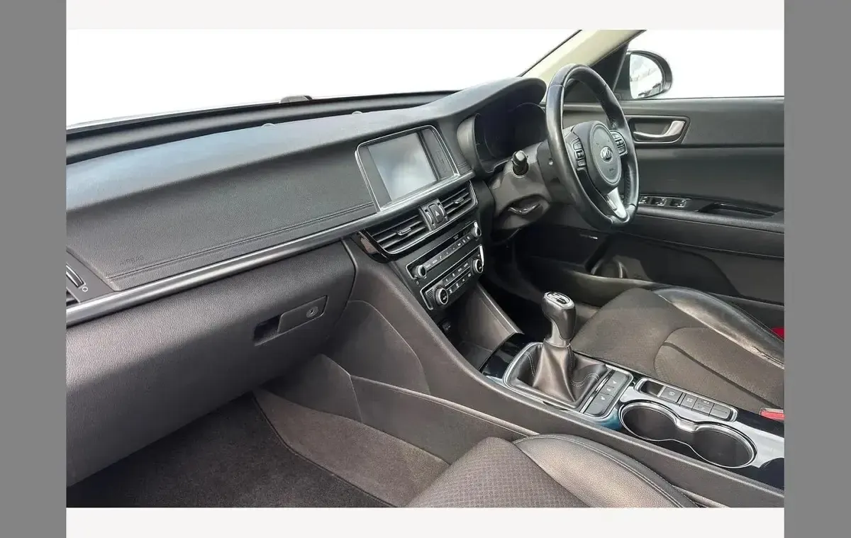 Used Kia Optima 139 HP (102 kW) 2018 Silver Estate