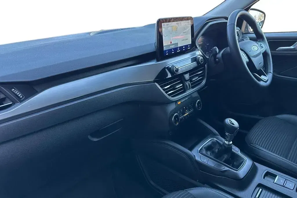 Used Ford Kuga Titanium 150 HP (110 kW) 2023 Silver SUV