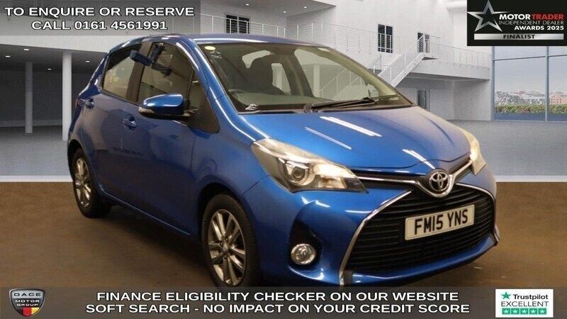 Blue Used 2015 Toyota Yaris Hatchback | £6,670 (Fair price) - Image 1/4
