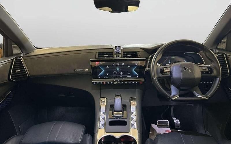 Used DS Automobiles DS7 Crossback Ultra Prestige 300 HP (220 kW) 2021 Gold SUV