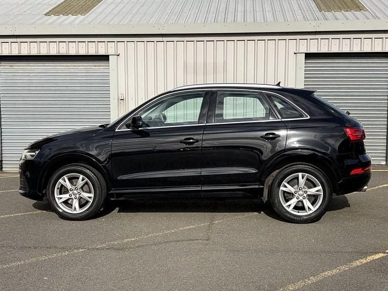 Used Audi Q3 Design 150 HP (110 kW) 2016 Black SUV