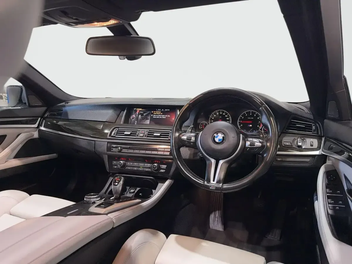 Used BMW M5 Comfort Edition 2016 Blue Sedan