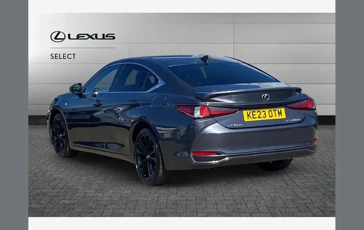 Used Lexus ES300H Sport Line 214 HP (157 kW) 2023 Grey Sedan