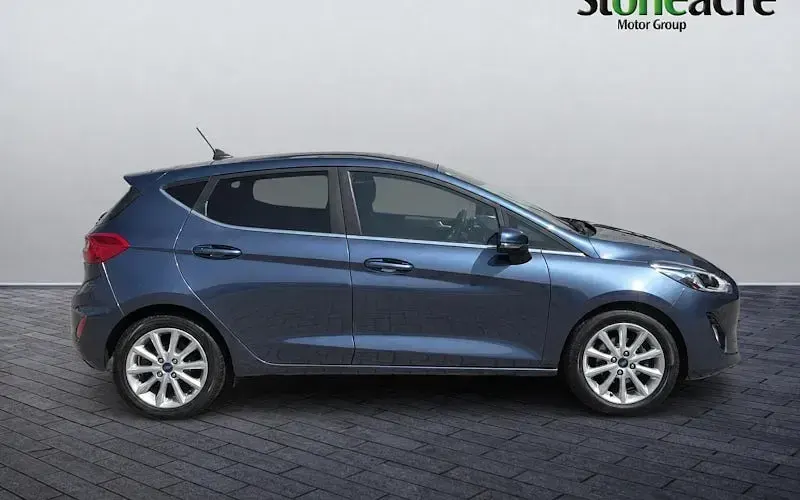 Used Ford Fiesta Titanium 101 HP (74 kW) 2020 Blue Hatchback