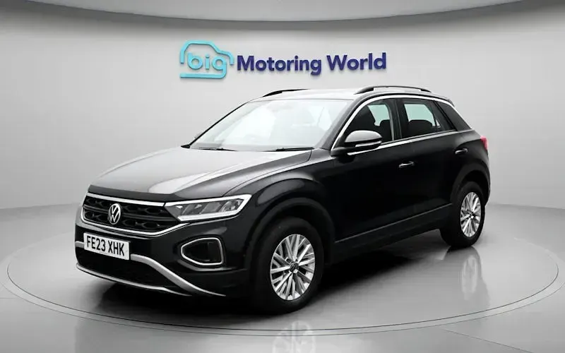 Usado VW T-Roc S 110 HP (80 kW) 2023 Preto SUV