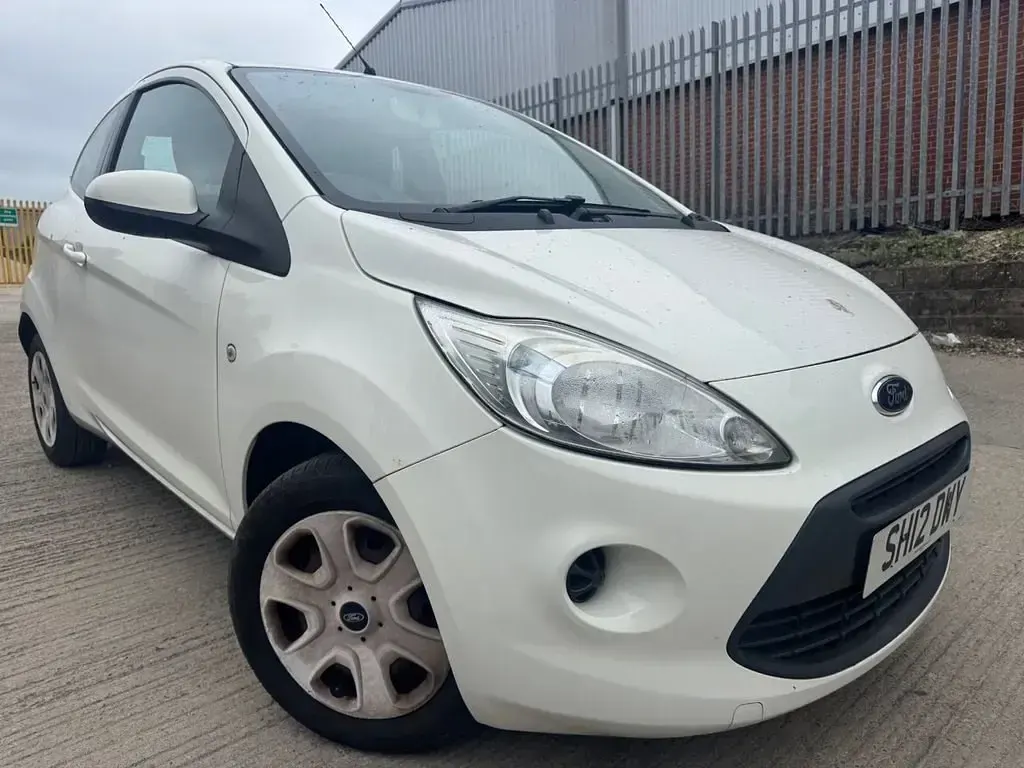 Usado Ford Ka S 69 HP (50 kW) 2012 Branco Citadino