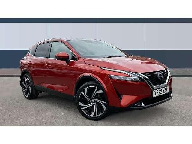 Red Used 2022 Nissan Qashqai Tekna+ SUV | £20,273 (Fair price) - Image 1/4