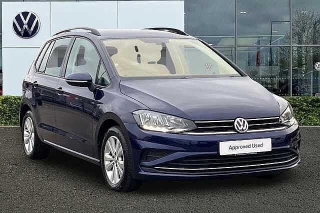 Blue Used 2018 VW Golf Sportsvan SE MPV | £12,195 (Fair price) - Image 1/4