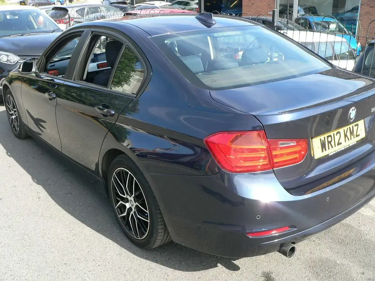 Used BMW 320 Efficient Dynamics 2012 Blue Sedan
