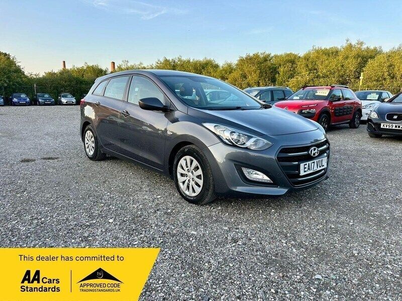 Grey Used 2017 Hyundai i30 Estate | £4,995 (Fair price) - Image 1/1