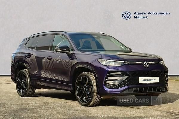 Used VW Touran R-line 150 HP (110 kW) 2025 Mauve/purple MPV