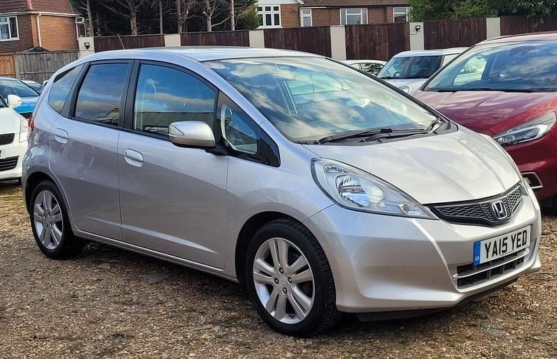 Silver Used 2015 Honda Jazz ES Hatchback | £4,999 (Good price) - Image 1/4