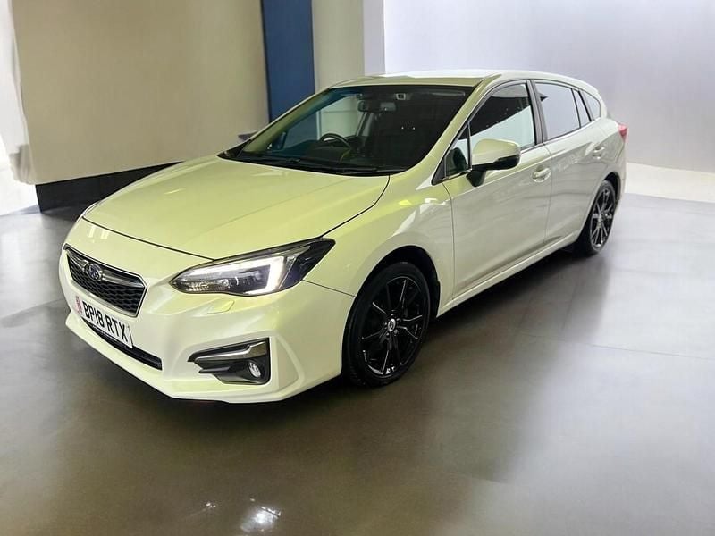 Used Subaru Impreza 2018 White Hatchback