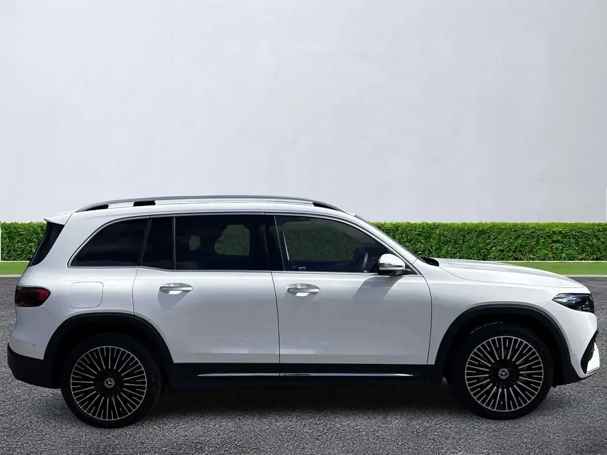 Used Mercedes EQB250+ AMG Line Premium 139 kW (190 HP) 2025 White SUV