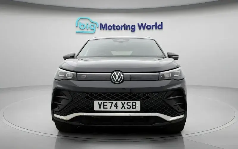 Używany VW Tiguan R-line 272 KM (200 kW) 2025 Szary SUV