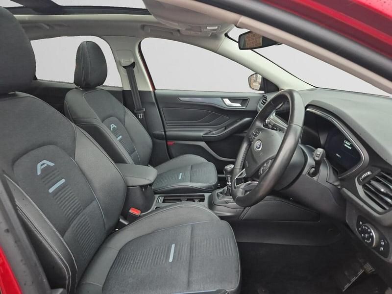 Used 2022 Ford Focus Active X Hatchback | £16,495 (Fair price) - Image 1/3