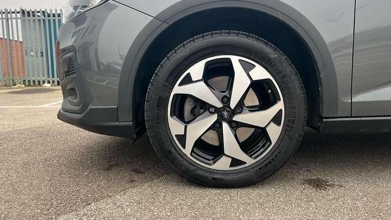 Used Ford Grand Tourneo Connect Active 114 HP (83 kW) 2023 Grey  MPV