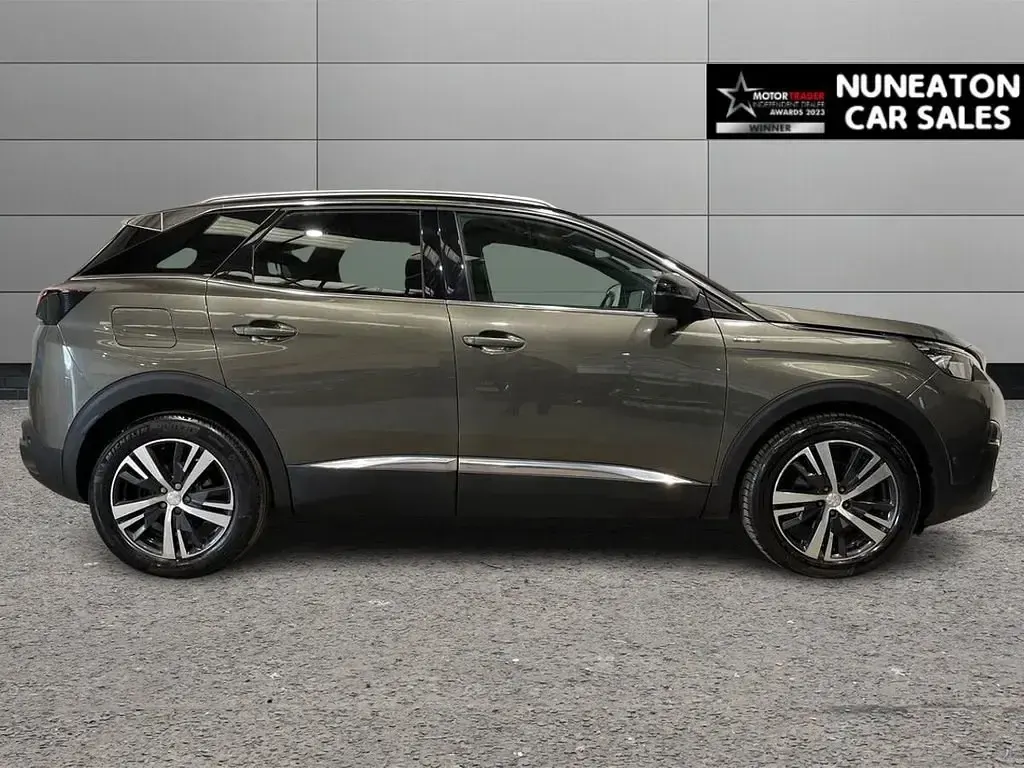 Second-hand Peugeot 3008 GT-line 130 CP (95 kW) 2020 Gri SUV