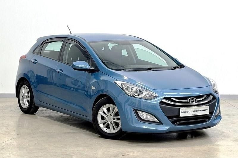 Used Hyundai i30 Active 110 HP (80 kW) 2013 Blue Hatchback