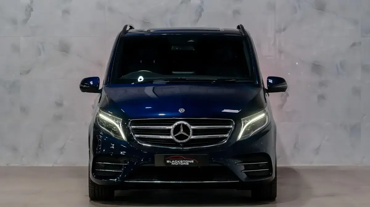Used Mercedes V250 AMG line 190 HP (139 kW) 2019 Blue MPV